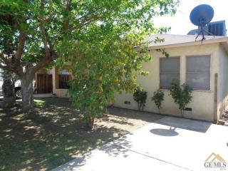 2641 Monterey St, Bakersfield CA  93306-5249 exterior