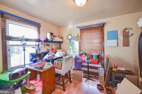 310 Congress St, Charles Town WV  25414-1320 exterior