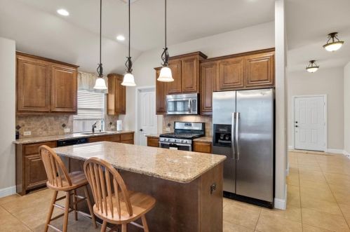 4309 Poppy Dr, Midlothian TX  76063-6847 exterior