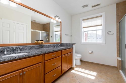 335 Regency Dr, Fishkill NY  12524-4937 exterior