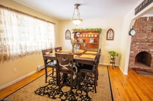 80 Clark Rd, Wantage NJ  07461-3112 exterior