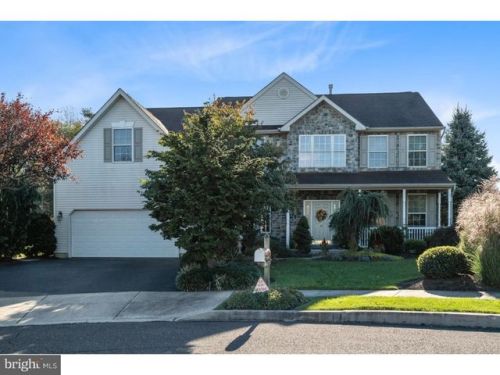 45 Durham Cir, Collegeville, PA 19473-1652