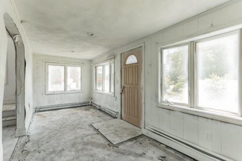 6 Reservoir Ave, Providence RI  02907-3430 exterior