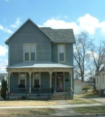 184 Locust St, Jackson, OH 45640-1662