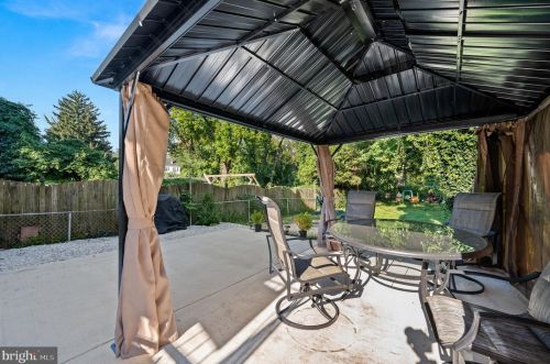 536 Woodland Ave, Cheltenham PA  19012-2120 exterior