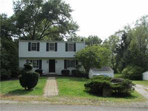 114 Maple Dr, Valencia, PA 16059-2410