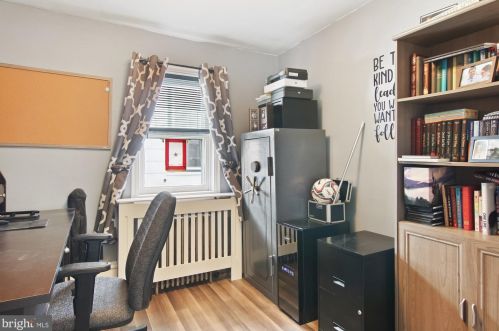 30 Main St, Camp Hill PA  17011-6326 exterior