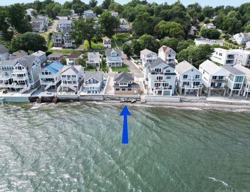 139 Hillside Ave, Milford, CT 06460-7811