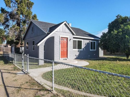 1745 Woodland Ave, Modesto CA  95358-1360 exterior