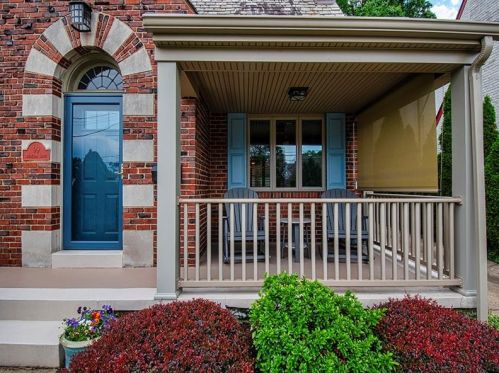 99 Markham Dr, Pittsburgh, PA 15228-1006