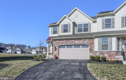 749 Westland Ct, Navy Sup Dpt, PA 17055-8810
