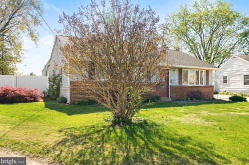 446 Flanders Rd, Gloucester NJ  08031-3020 exterior