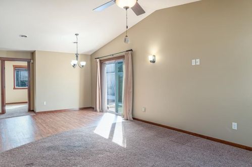 2801 Preston Rd, Eau Claire, WI 54703-2348