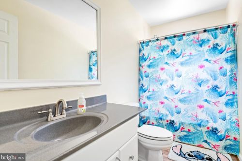 8100 Davmar Ln, Fredericksburg VA  22407-2151 exterior