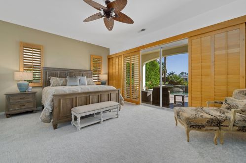 56430 Muirfield Vlg, La Quinta CA  92253-7648 exterior
