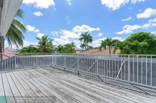 17455 13th St, Hollywood FL  33029-4817 exterior