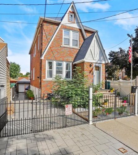 3045 Coddington Ave, Bronx, NY 10461-6046