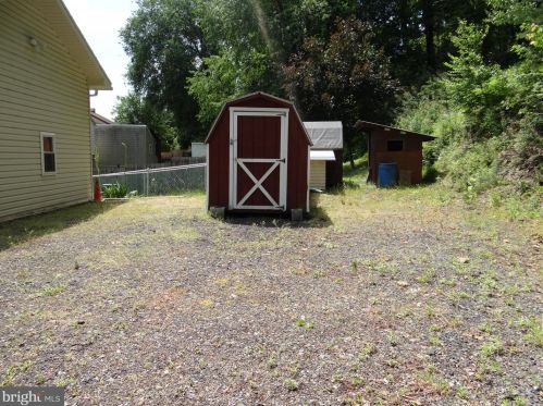 27 Eaton St, Schuylkill Haven PA  17972-1022 exterior