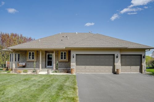 9820 Kadler Ave, Monticello, MN 55362-8235