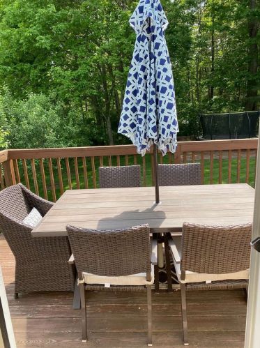 15 Woodbury St, Salem NH  03079-3212 exterior