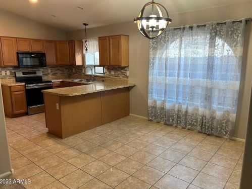 747 Daniella Dr, San Tan Valley AZ  85140-4146 exterior