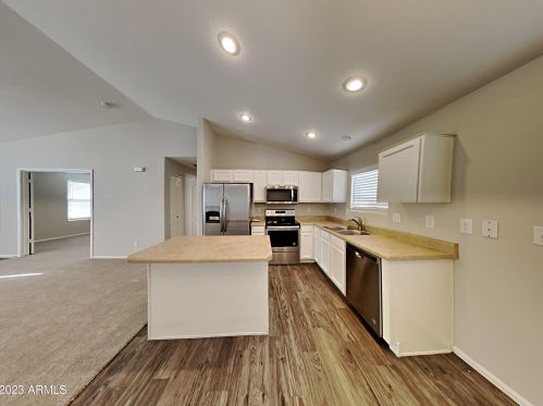22705 Davis Way, Maricopa AZ  85138-2233 exterior