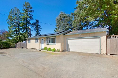 937 Emmy Lou Ct, Santa Rosa, CA 95407-7212