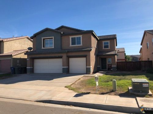 57 Hawk St, Heber, CA 92249-9749