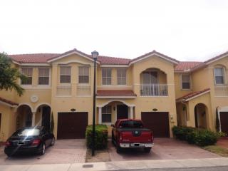 14941 8th Ter, Miami, FL 33194-2759