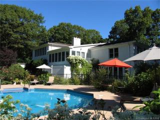 194 Sam Hill Rd, Guilford, CT 06437-2504