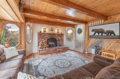 1526 Monte Vista Dr, Big Bear City CA  92314 exterior