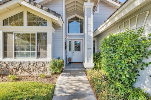 28103 Caraway Ln, Santa Clarita, CA 91350-3903