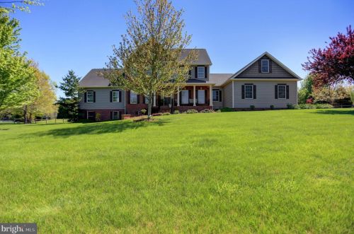 39 Mccoy Ln, Carlisle, PA 17015-7507