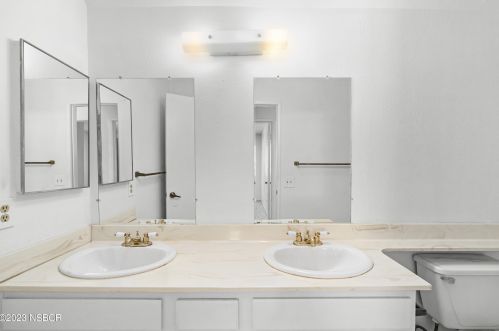 403 Espalier Dr, Santa Maria CA  93455-1640 exterior