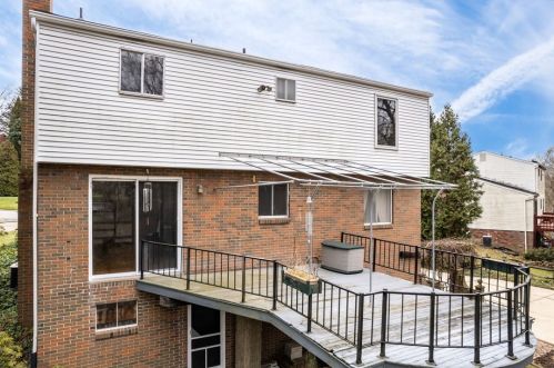 226 Iola St, Glenshaw PA  15116-2029 exterior