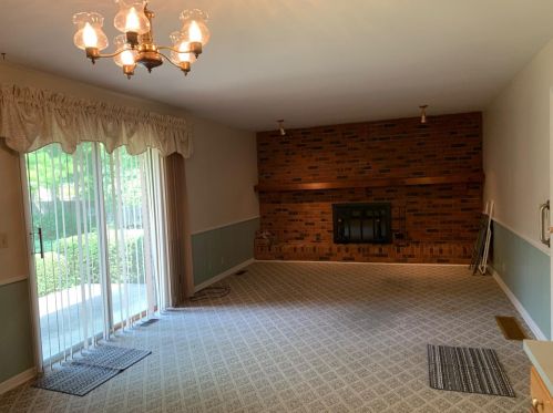 520 Maxine Dr, Miami, OH 45056-2536
