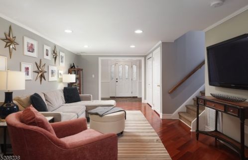 1364 Graymill Dr, Scotch Plains NJ  07076-4725 exterior