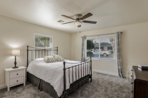 1308 Highland Dr, Modesto CA  95354-1548 exterior