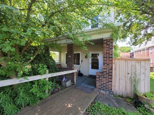 628 Loretta St, Pittsburgh, PA 15217-2824