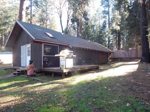 6122 Pony Express Trl, Pacific House, CA 95726-9649