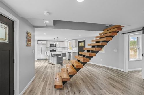 193 Pinehaven Rd, Coventry RI 02816-8934 exterior