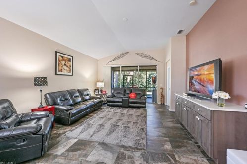 1988 Sagebrush Cir, Naples, FL 34120-4577