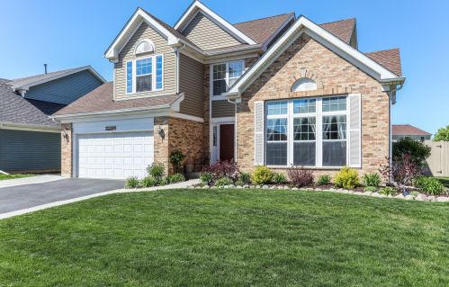 10902 69th St, Kenosha, WI 53142-8320