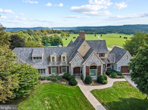 500 Polo Ln, Longlevel, PA 17368-9137