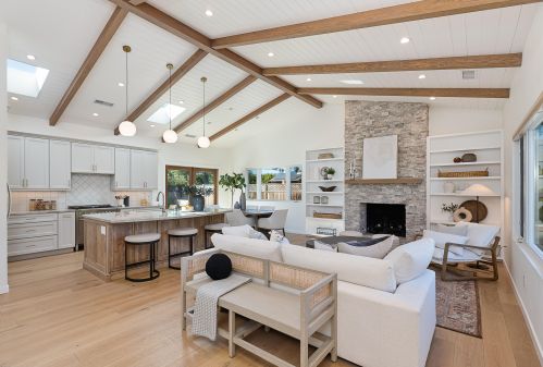 718 Calabria Dr, Santa Barbara CA  93105-4506 exterior