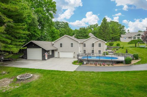 21 Buckeye Blvd, Pataskala OH  43062-8465 exterior