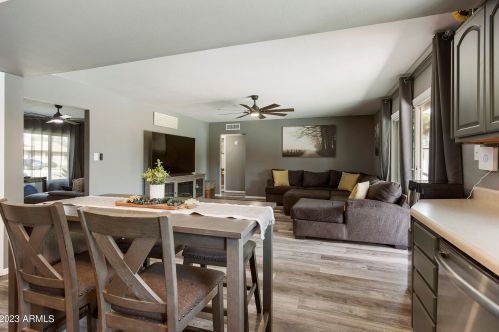 5525 Turquoise Ave, Glendale AZ 85302-1037 exterior