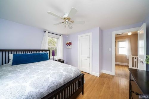181 Overpeck Ave, Ridgefield Park NJ  07660-1218 exterior