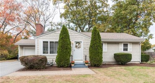 189 Tanner Ave, Warwick, RI 02886-4410