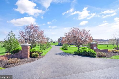 15840 Parnell Ct, Haymarket VA  20169-1667 exterior